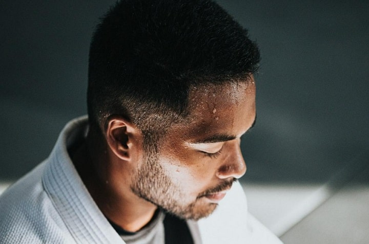 چرا صورت من اینقدر چرب است؟