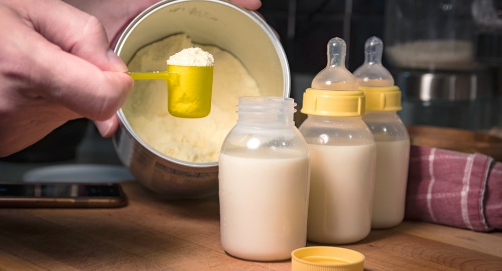 علائم حساسیت نوزاد به شیر خشک